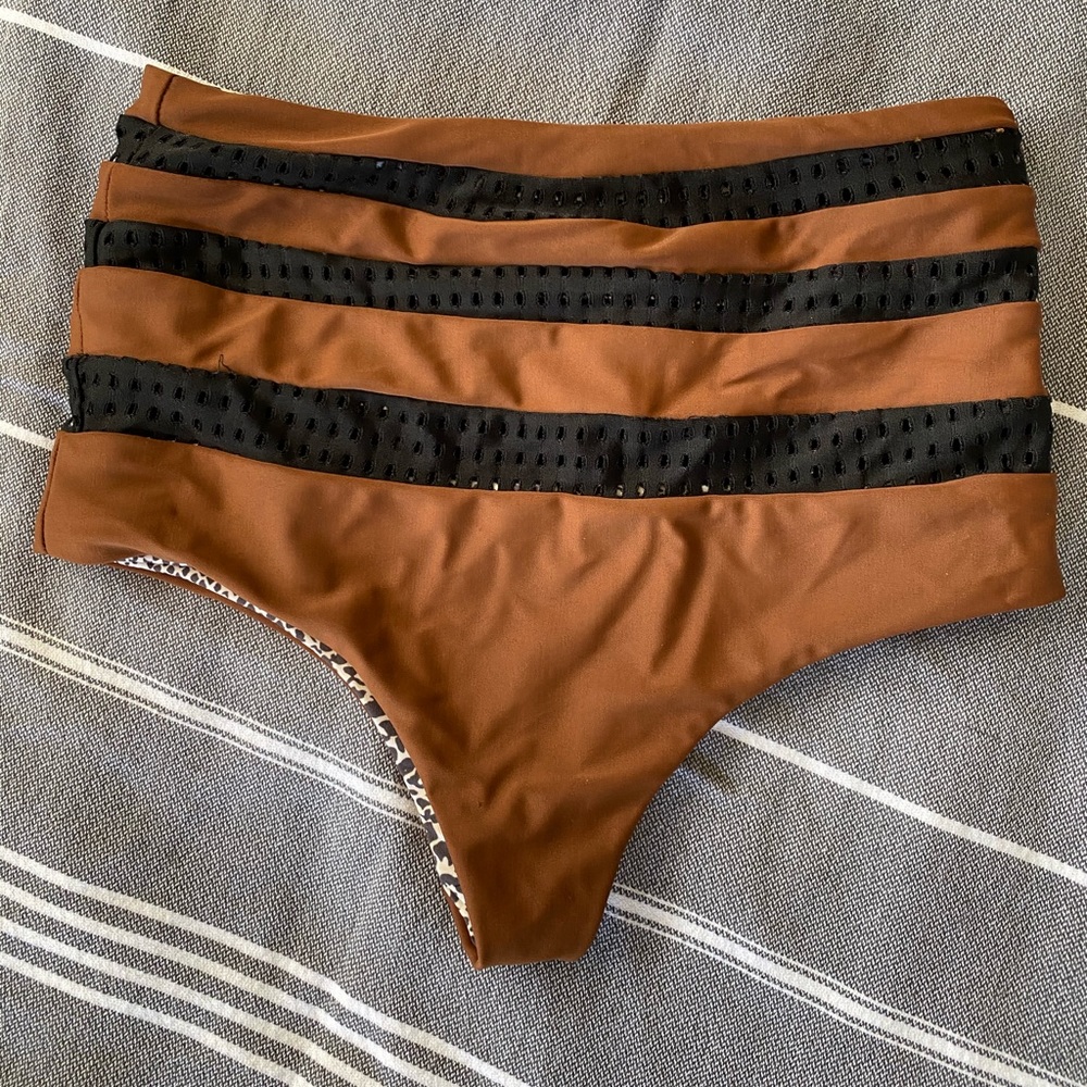 Acacia Swimwear High Waisted Bottoms S